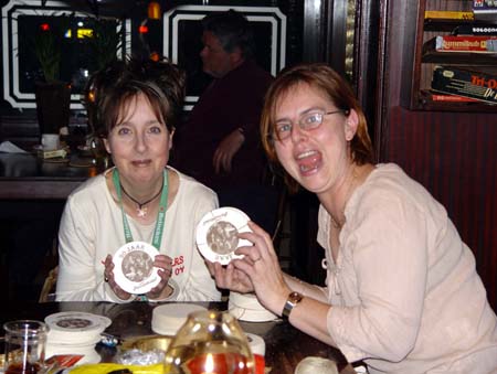 LD_Lotte und Erna Bierdeckel binden03_02