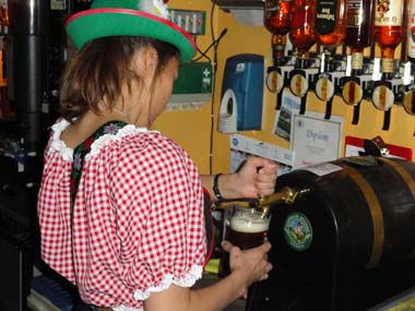3-Oktober Fest Bier in Greenland01